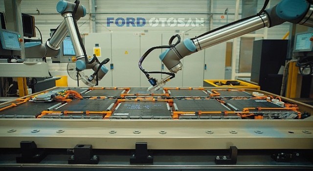 Ford Otosan’ın elektrifikasyon yolculuğuna 200 milyon Avro’luk ek finansman